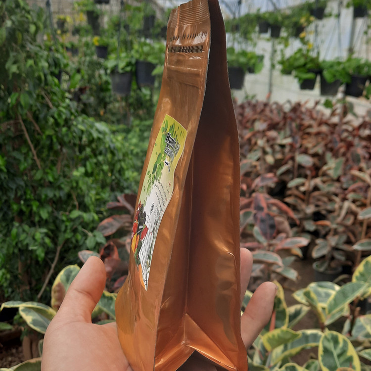 خرید عمده کود هیومیک اسید نیم کیلویی